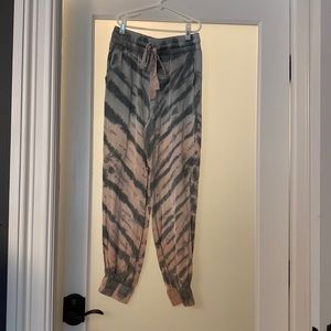 *Never Worn* VICI Satin Drawstring Jogger Bottom.